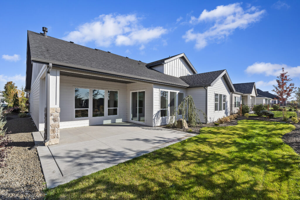 Salmon Falls Gallery