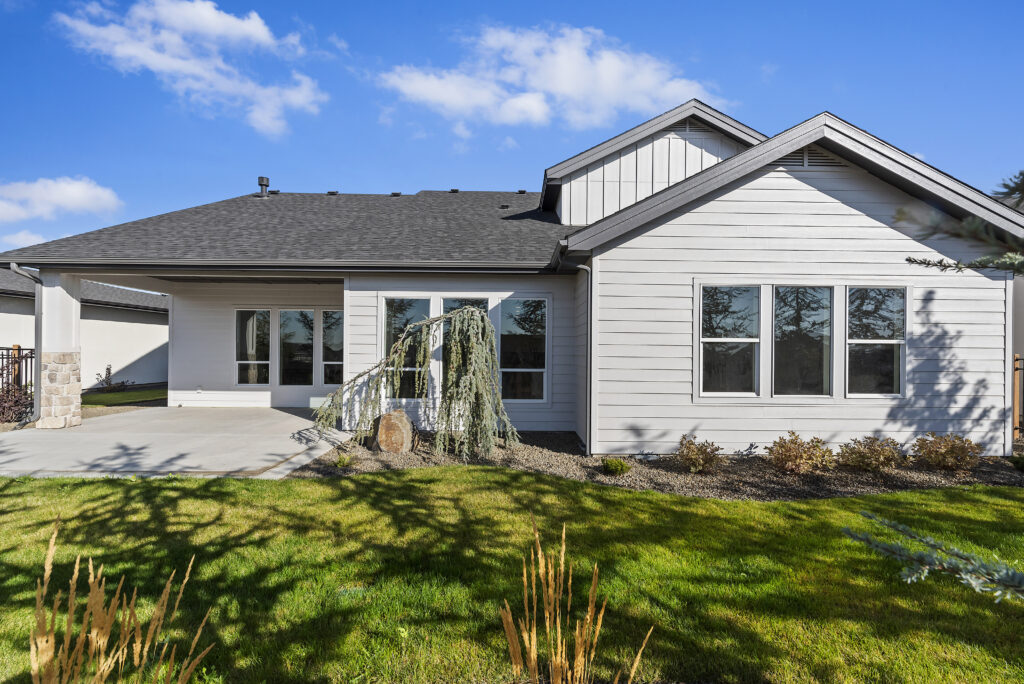 Salmon Falls Gallery